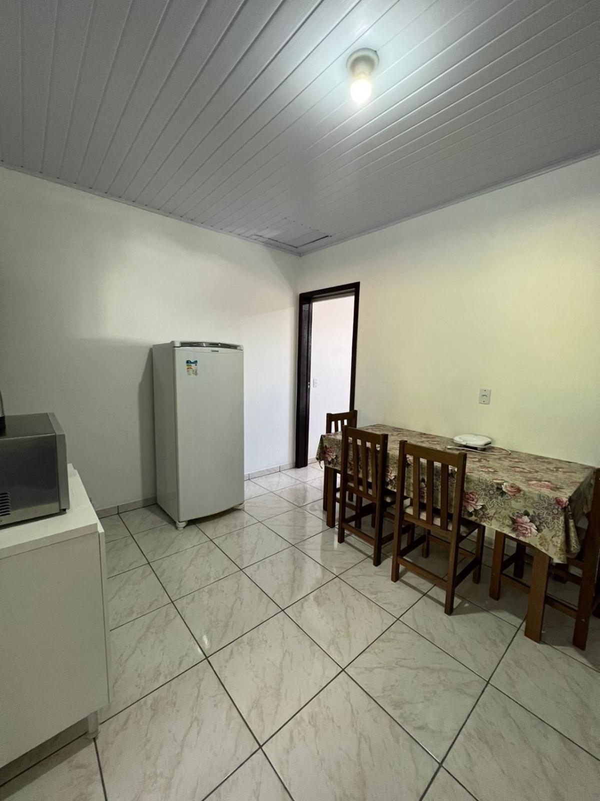 Quitinete Vo Ana Hotel Penha  Bilik gambar